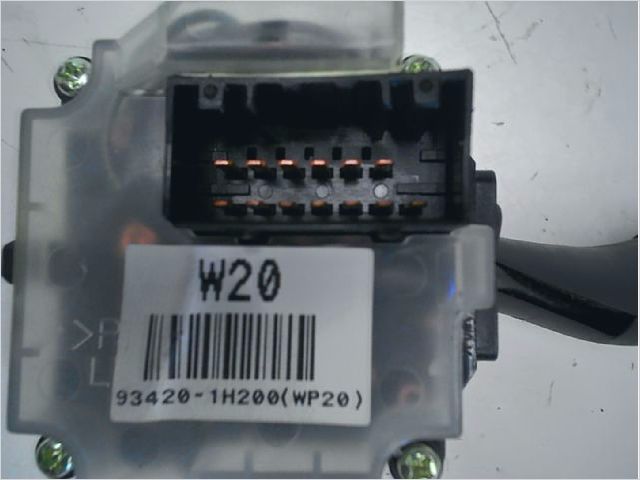 Commande essuie glace Kia CEE'D 3-5 portes (ED) 1.6 crdi 90 (2006-2012)