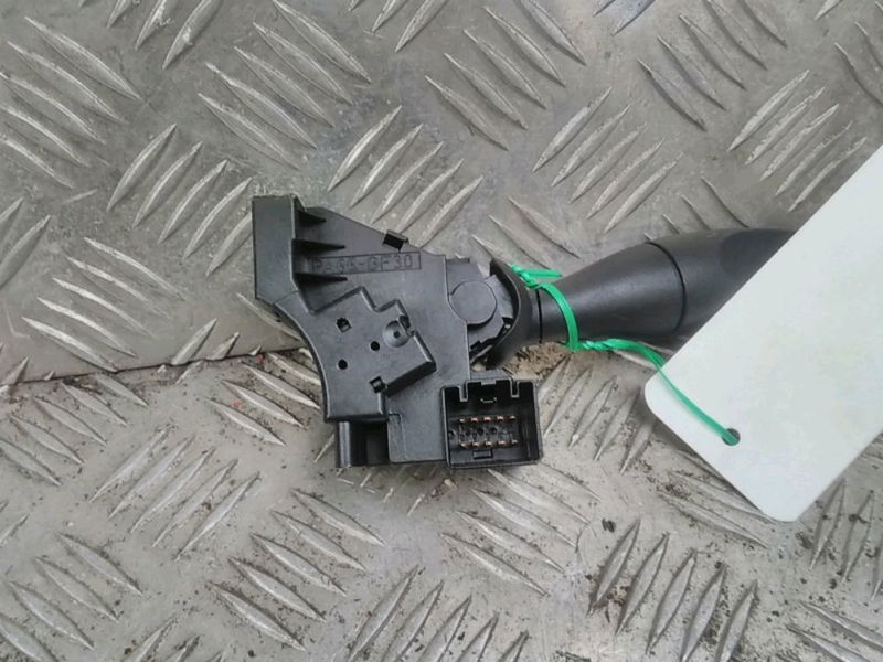 Commande clignotant Ford FOCUS I (DAW, DBW) 1.8 tdci (2001-2004)