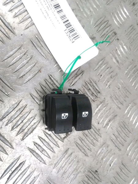 Commande leve-glace porte arrière gauche Renault ESPACE IV (JK0-1_) 1.9 dci (jk0u) (2003-2005) 5 portes