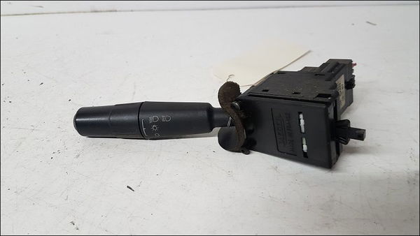 Commande clignotant Peugeot 306 3-5 portes (7A, 7C, N3, N5) 1.9 d (1994-2001)