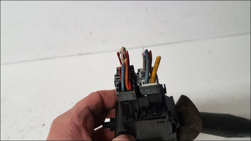 Commande clignotant Peugeot 306 3-5 portes (7A, 7C, N3, N5) 1.9 d (1994-2001)