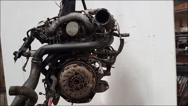 Moteur complet Renault MEGANE III Grandtour (KZ0-1) 1.9 dci (kz0j, kz0n, kz1s) (2009)