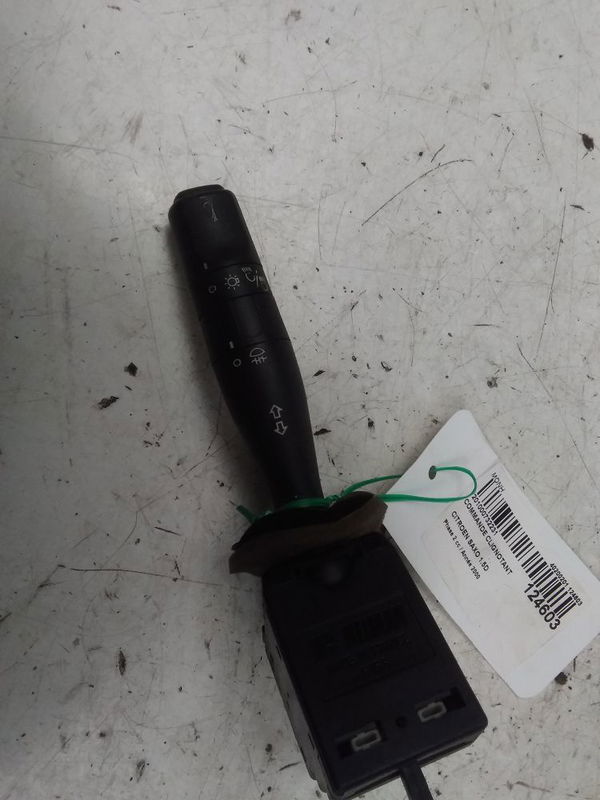 Commande clignotant CITROEN SAXO  1.5D