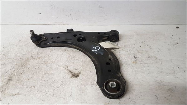 Triangle inf avg Volkswagen GOLF IV (1J1) 1.9 tdi (1997-2004) 3 portes