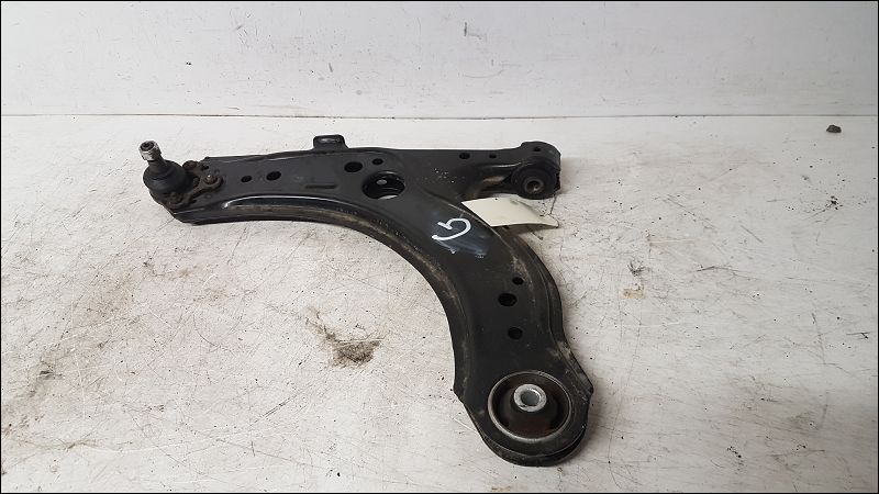 Triangle inf avg Volkswagen GOLF IV (1J1) 1.9 tdi (1997-2004) 3 portes