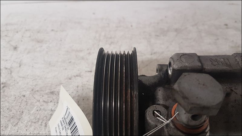 Pompe direction assistee Iveco DAILY V Camionnette 29s13, 29l13, 35c13, 35s13, 40c13, 40s13 (2011-2014)