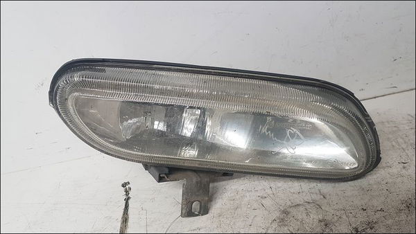 Phare antibrouillard avant droit Peugeot 406 Break (8E-F) 1.9 td (1996-2004)