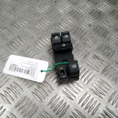 Commande lève-glace porte avant gauche Volkswagen GOLF V (1K1) 1.9 tdi (2003-2008) 5 portes