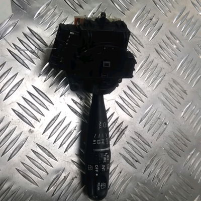 Commande essuie glace Toyota COROLLA (_E12_) 2.0 d-4d (cde120r_, cde120l_) (2002-2006)