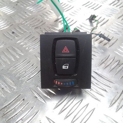 Bouton de warning Bmw 1 (F20) 118 d (2011-2015)