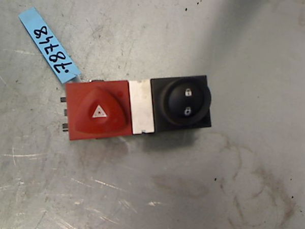 Bouton de warning RENAULT MEGANE II