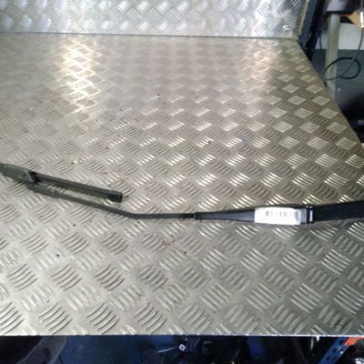 Bras essuie-glace avant droit Ford FIESTA VI (CB1, CCN) 1.4 tdci (2010-2012) 3 portes