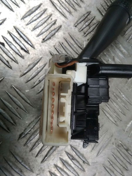 Commande clignotant Toyota COROLLA (_E12_) 1.4 vvt-i (zze120_) (2001-2007)