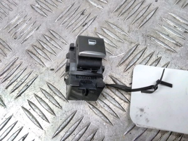 Commande leve-glace porte arrière droite Ford MAVERICK (UDS, UNS) 2.7 td (1993-1996)