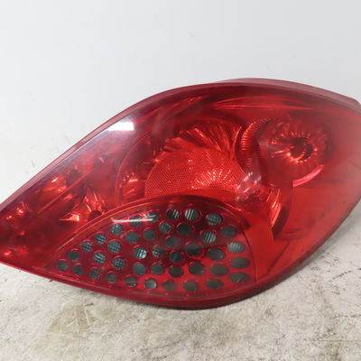 Feu arrière droit Peugeot 207 CC (WD_) 1.6 hdi (2007-2015)