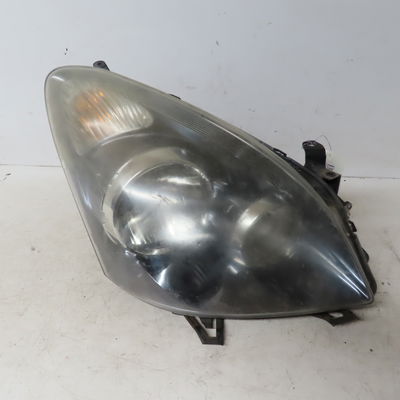 Phare droit Toyota COROLLA Verso (ZER_, ZZE12_, R1_) 2.2 d-4d (aur10_) (2005-2009)