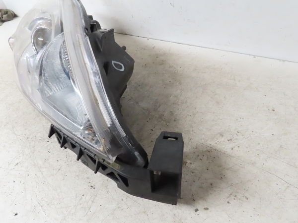 Phare droit Mazda 5 (CR19) 2.0 cd (cr19) (2005-2010)