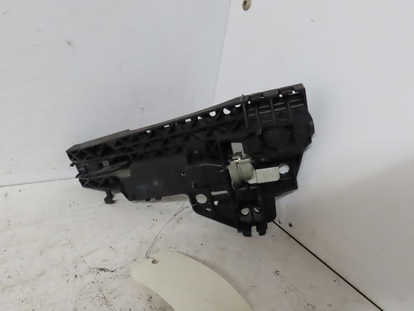 Poignee ext porte ard Audi A4 B8 (8K2) 2.0 tdi (2007-2015)