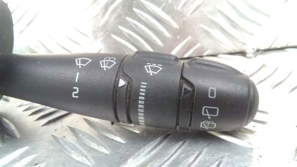 Commande essuie glace Renault SCÉNIC I Monospace (JA0-1_, FA0_) 1.9 dci (ja05, ja1f) (1999-2003) 5 portes