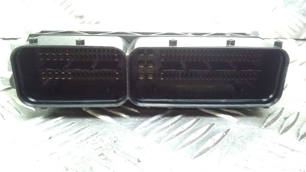 Calculateur moteur Volkswagen PASSAT B6 Variant (3C5) 2.0 tdi (2005-2010) 5 portes