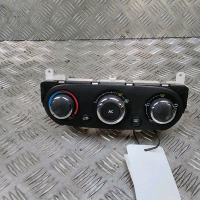 Commande de chauffage Renault CAPTUR I (J5_, H5_) 1.5 dci 90 (2013) 5 portes