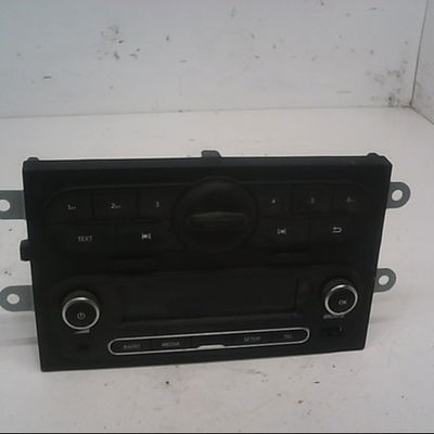 Autoradio Renault TWINGO III (BCM_, BCA_) 0.9 tce 110 (2016)