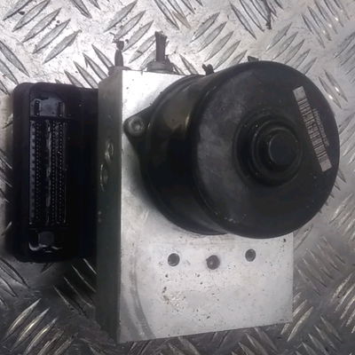 Unité hydraulique abs Mercedes-benz CLASSE CLC (CL203) Clc 220 cdi (203.708) (2008-2011)