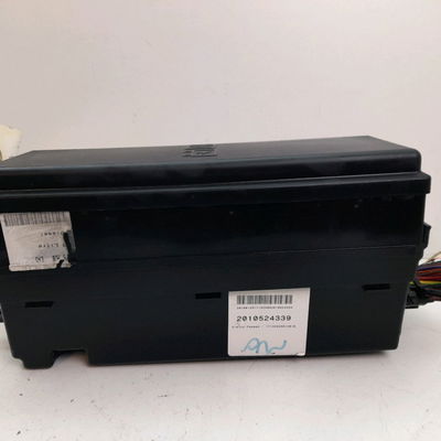 Boite a fusibles Land rover RANGE ROVER SPORT I (L320) 3.0 d 4x4 (2010-2013)