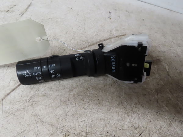 Commande clignotant Nissan QASHQAI - QASHQAI 2 I (J10, NJ10, JJ10E) 1.5 dci (2010-2013) 5 portes