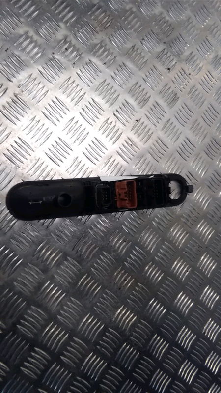 Commande lève-glace porte avant gauche Renault ESPACE IV (JK0-1_) 2.0 dci (jk03, jk04, jk1c, jk1g, jk1j, jk1k) (2006) 5 portes