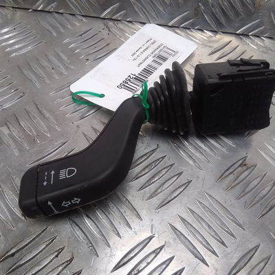 Commande clignotant Opel CORSA C (X01) 1.0 (f08, f68) (2000-2003)