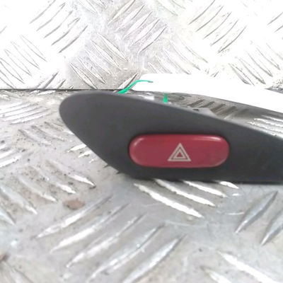 Bouton de warning Peugeot 406 Coupé (8C) 2.0 16v (1997-2004)
