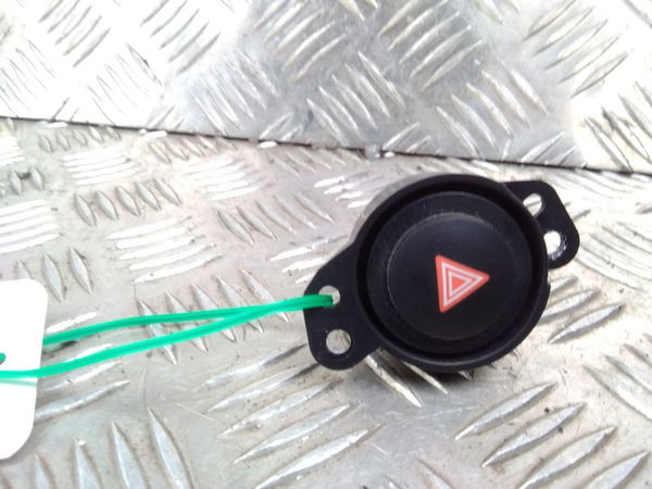 Bouton de warning Toyota AYGO (_B4_) 1.0 (kgb40) (2014)