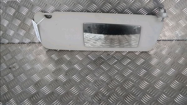 Pare-soleil droit Nissan NV300 Camionnette (X82) 1.6 dci 120 (2016)