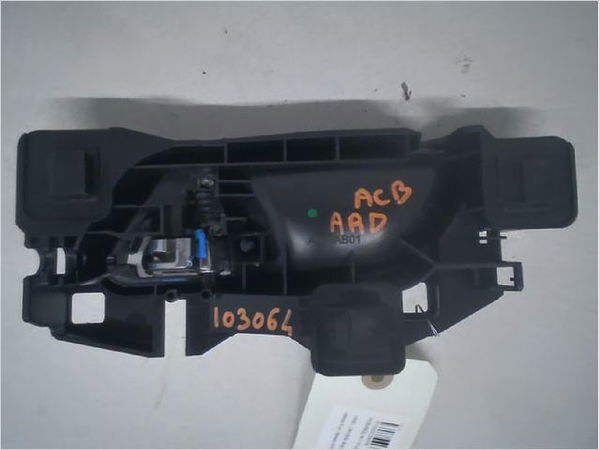 Poignee int porte ard Opel CROSSLAND X - CROSSLAND (P17, P2QO) 1.2 (75) (2017)