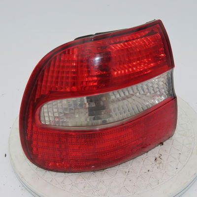 Feu arrière gauche Volvo V40 Break (645) 1.9 di (2000-2004)