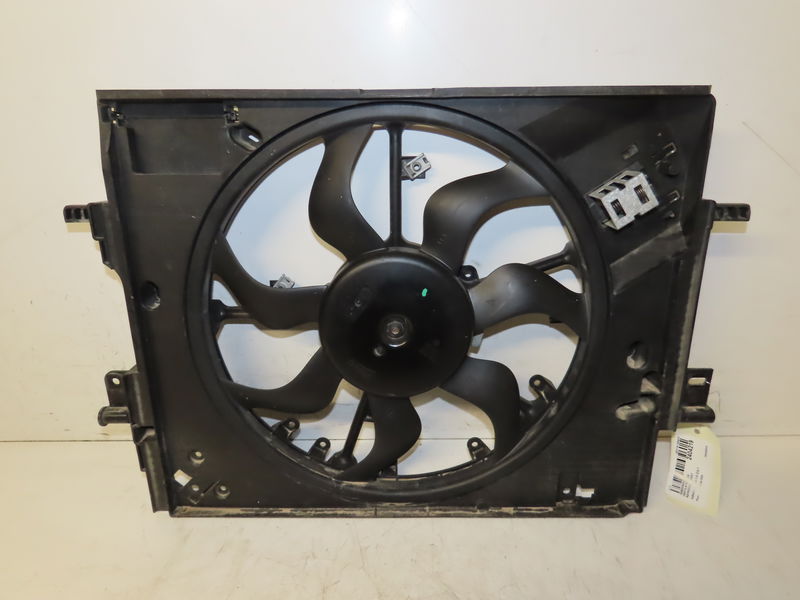 Ventilateur de refroidissement Nissan JUKE (F16_) Dig-t 117 (2019)