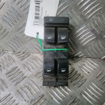 Commande lève-glace porte avant gauche Audi A3 (8L1) 1.9 tdi (1996-2001)