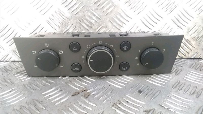 Commande de chauffage Opel SIGNUM 3-5 portes (Z03) 1.9 cdti (f48) (2004-2008) 5 portes