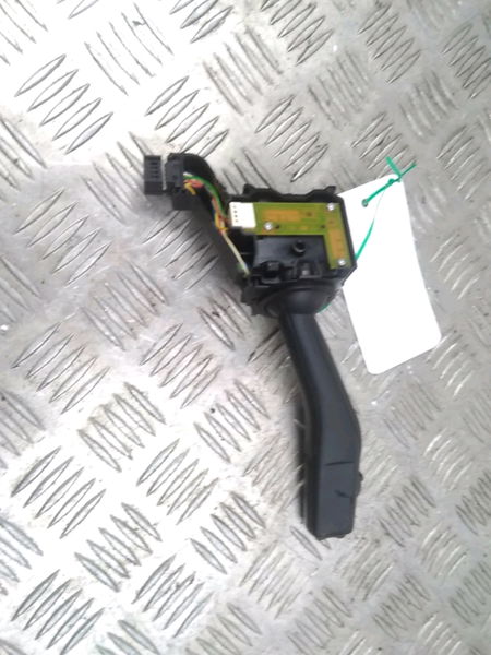 Commande clignotant Volkswagen GOLF V (1K1) 1.9 tdi (2003-2008) 5 portes