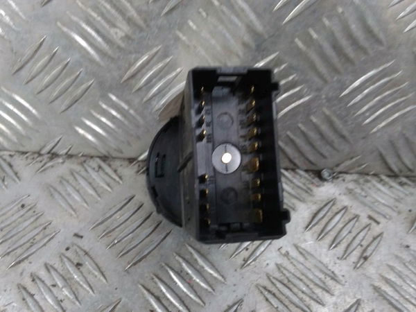Commande eclairage Audi A4 B7 (8EC) 2.0 tfsi (2004-2008)