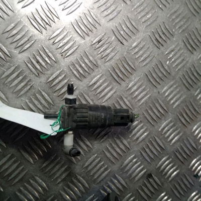 Pompe lave-glace avant SKODA YETI