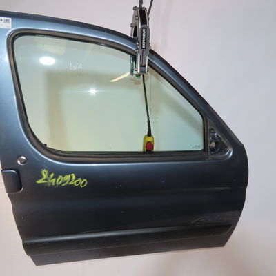 Porte avant droite Peugeot PARTNER Monospace (5_, G_) 1.6 hdi 75 (2005-2008) 4 portes