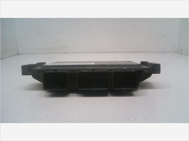 Calculateur moteur Renault CLIO II (BB_, CB_) 1.2 16v (bb05, bb0w, bb11, bb27, bb2t, bb2u, bb2v, cb05,... (2001-2016) 3 portes
