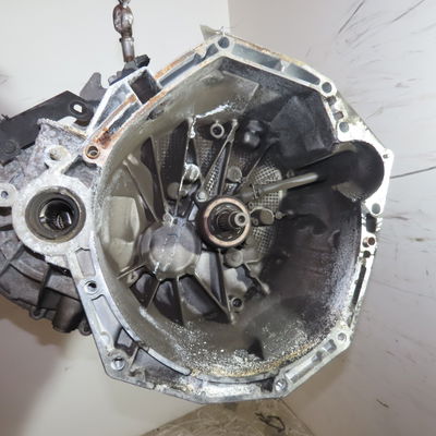 Boîte à vitesse mecanique Nissan QASHQAI - QASHQAI 2 I (J10, NJ10, JJ10E) 1.5 dci (2010-2013) 5 portes