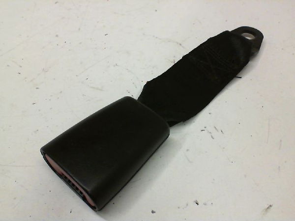 Ancrage ceinture arrière gauche Alfa romeo GT (937_) 1.9 jtd (937cxn1b) (2003-2010) 3 portes