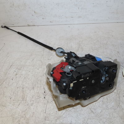 Serrure porte avg VOLKSWAGEN TOURAN