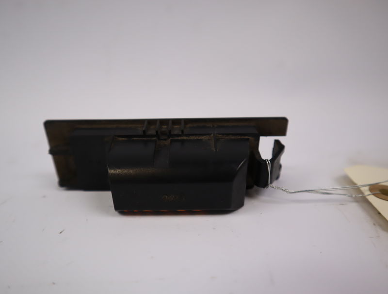 Eclaireur plaque de police d Opel CORSA E (X15) 1.3 cdti (08, 68) (2014)