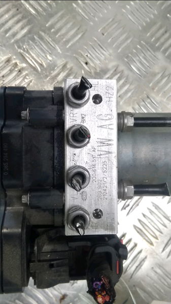 Unité hydraulique abs VOLKSWAGEN POLO 6
