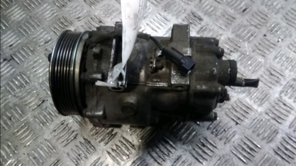 Compresseur air conditionne VOLVO V 50